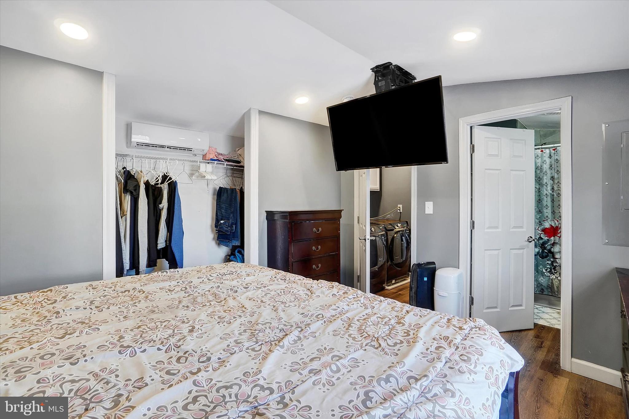 NEWBERRY FARMS - Residential