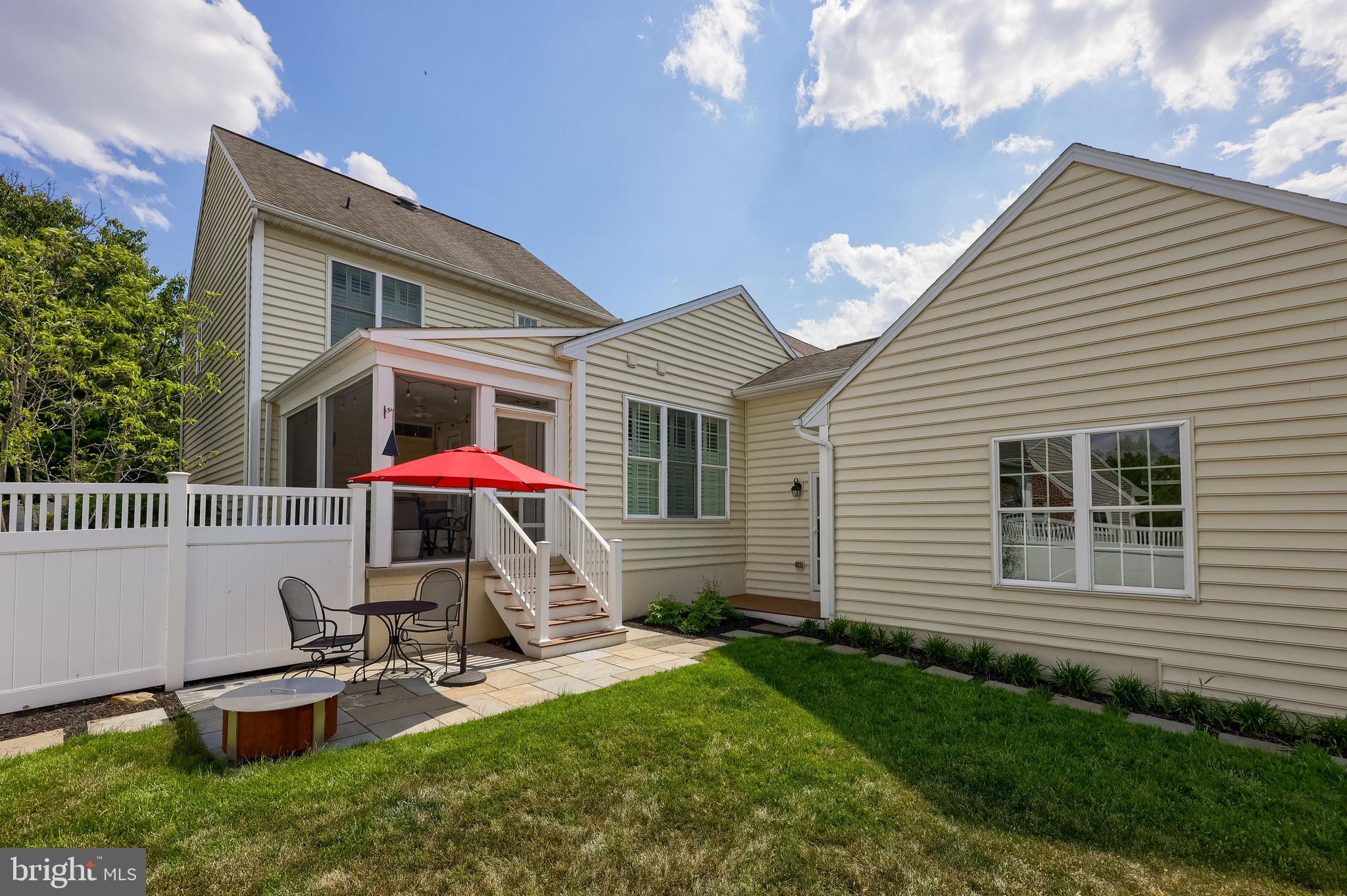 1416 PICKET DRIVE