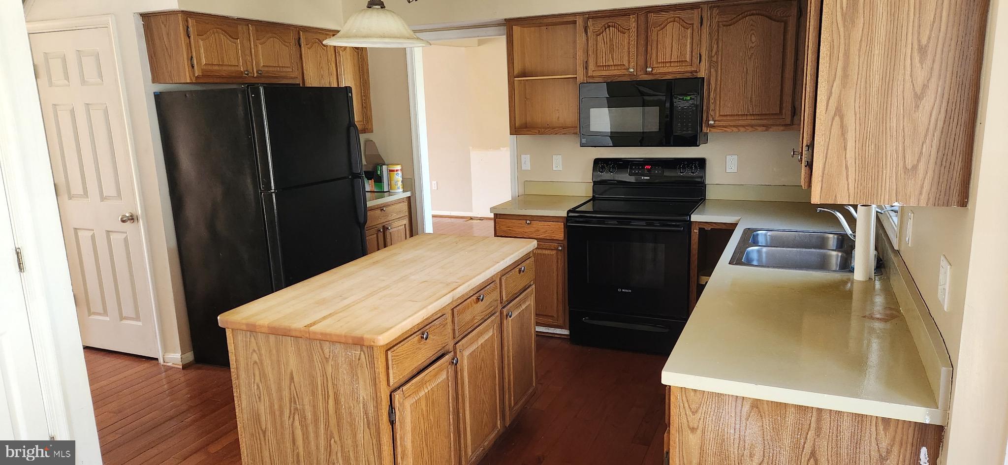 TUSCAWILLA HILLS - Residential