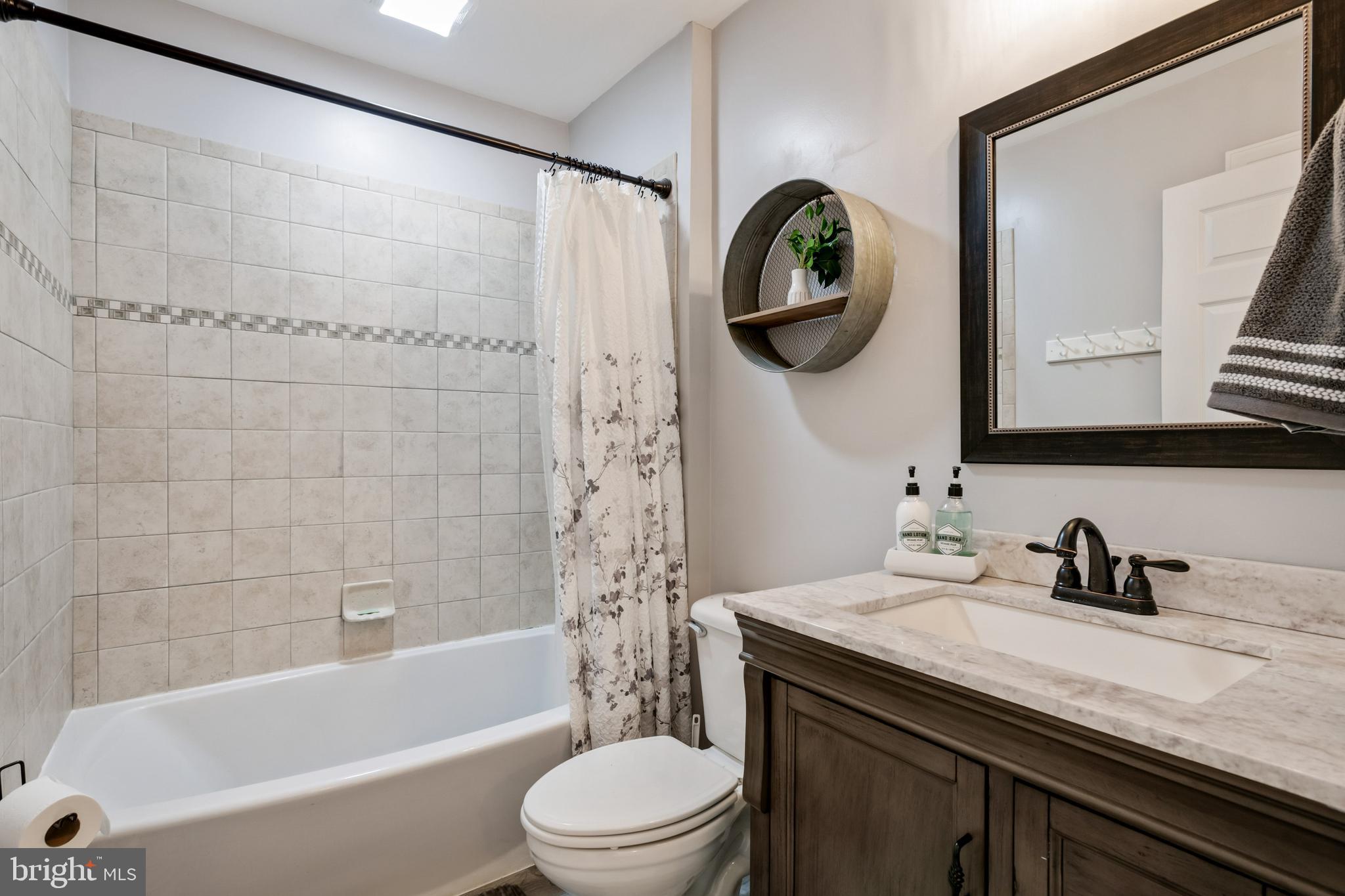 SOUTH WALES - Residential