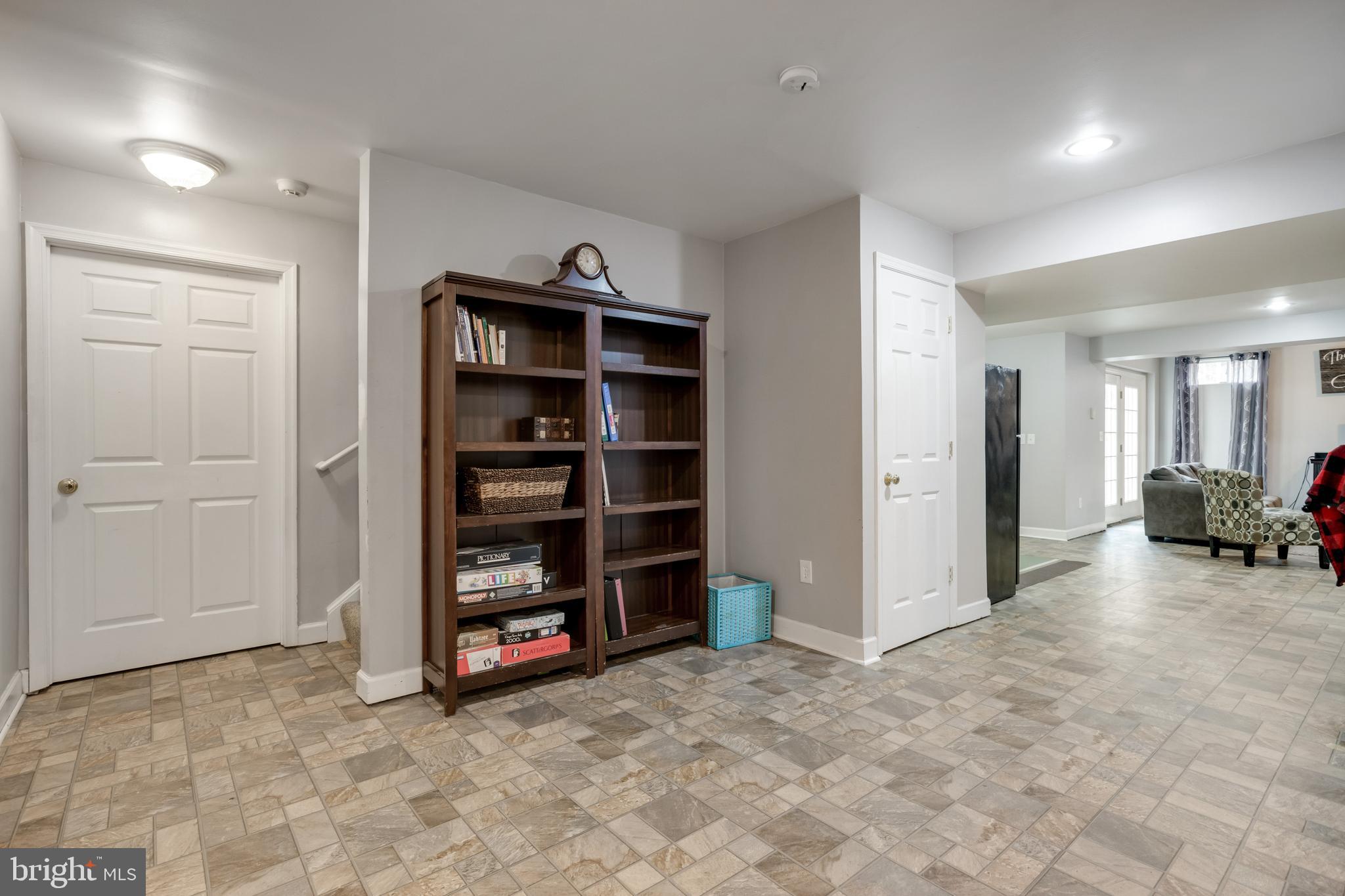 SOUTH WALES - Residential