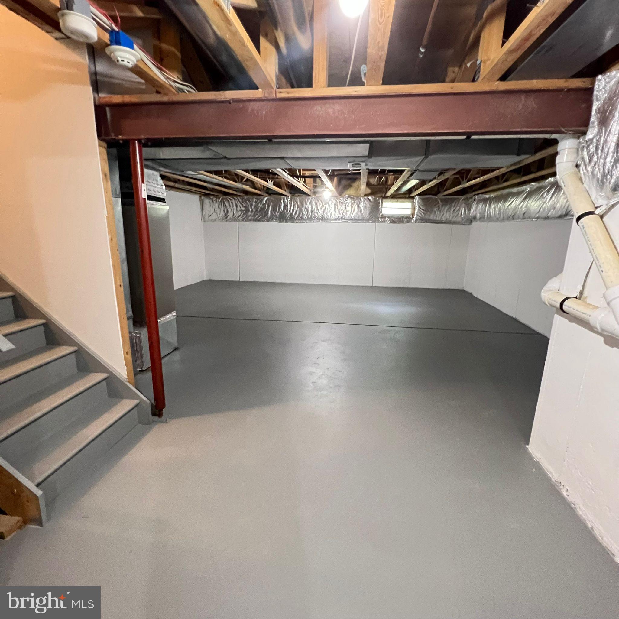 CHARING CROSS - Residential Lease