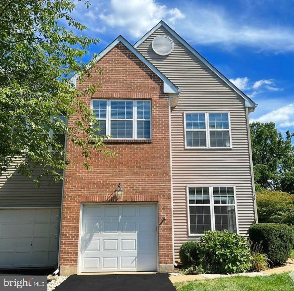 Photo of 138 Bishops Gate Lane, DOYLESTOWN, PA 18901 (MLS # PABU2110594)
