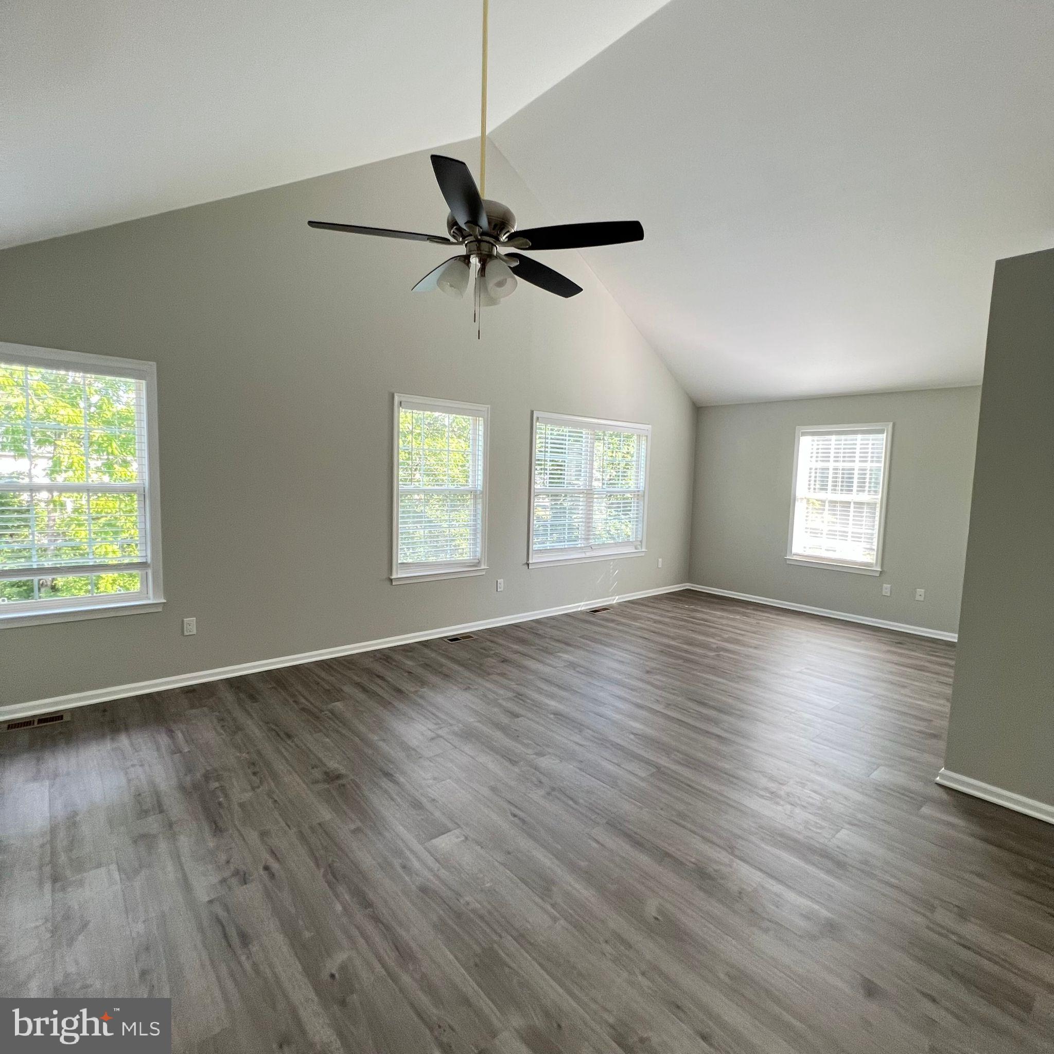 CHARING CROSS - Residential Lease