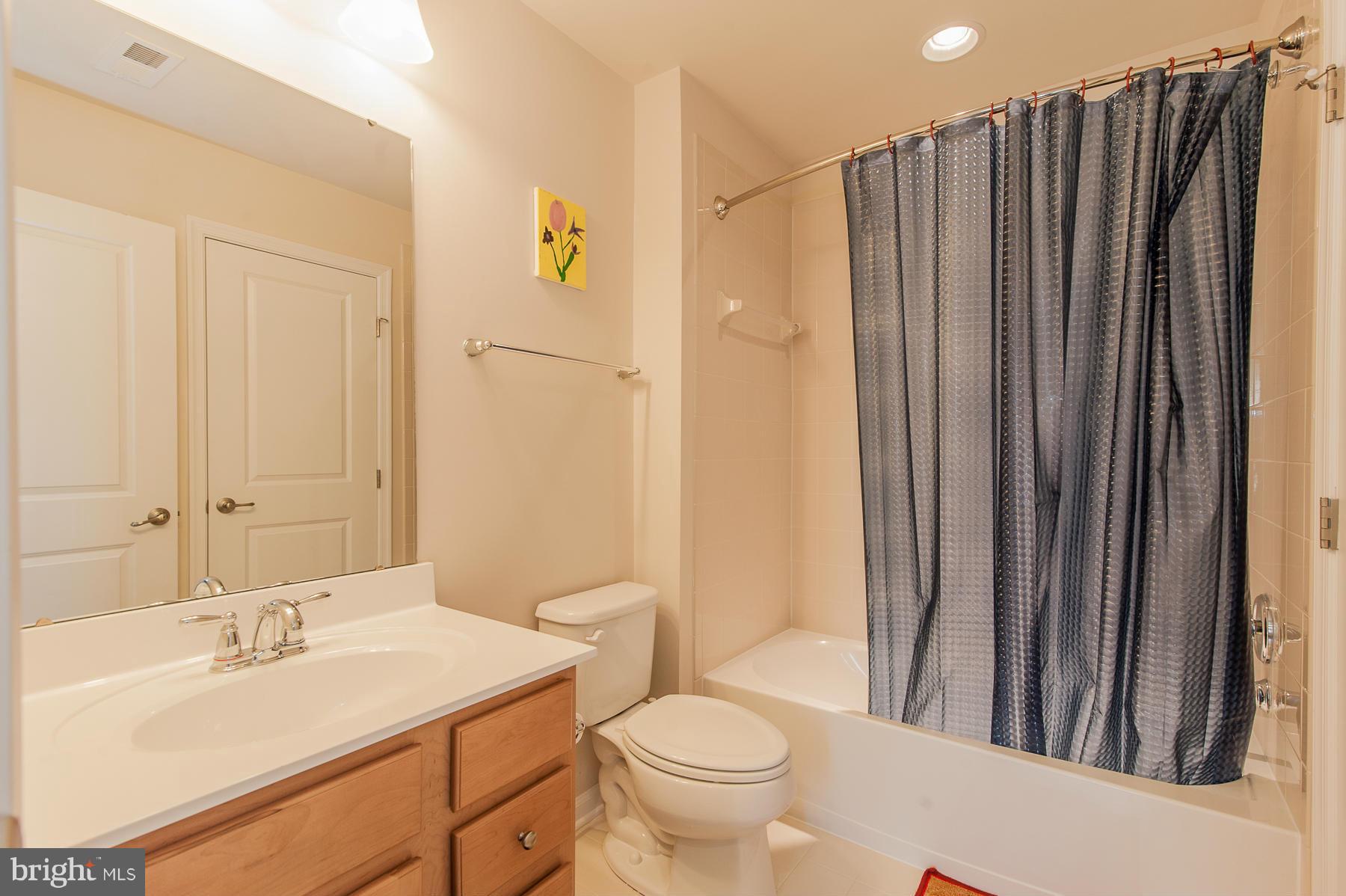 HOWARD SQUARE - Residential Lease