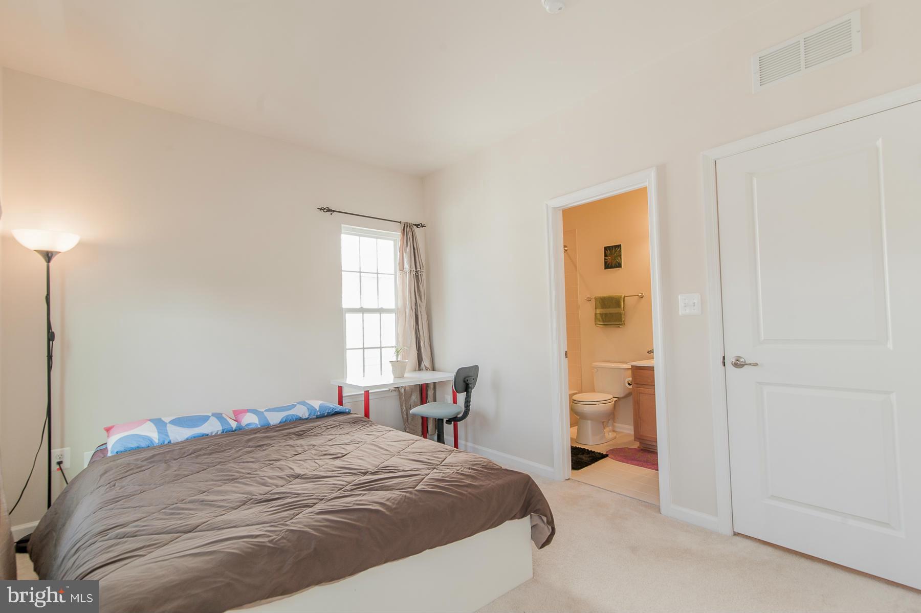 HOWARD SQUARE - Residential Lease