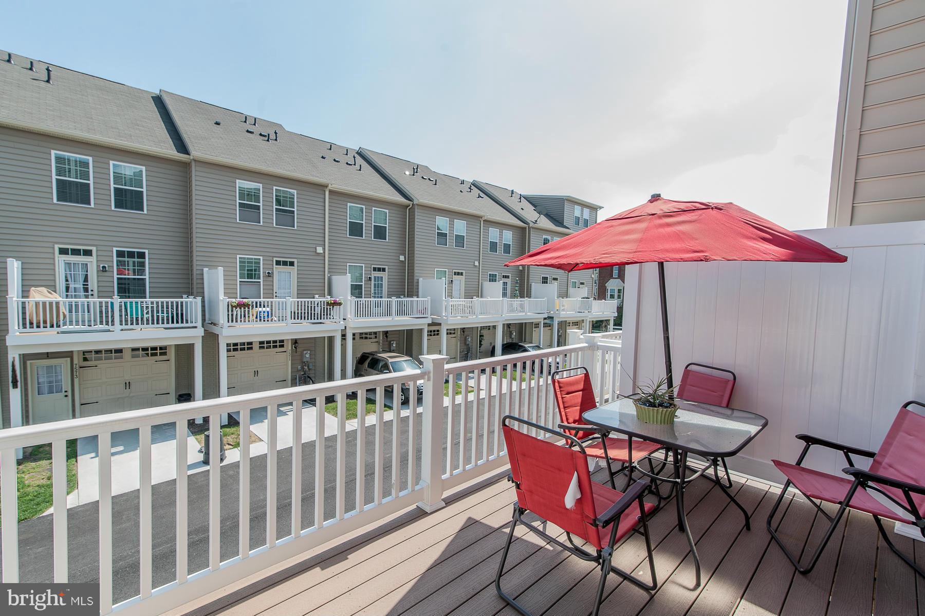 HOWARD SQUARE - Residential Lease