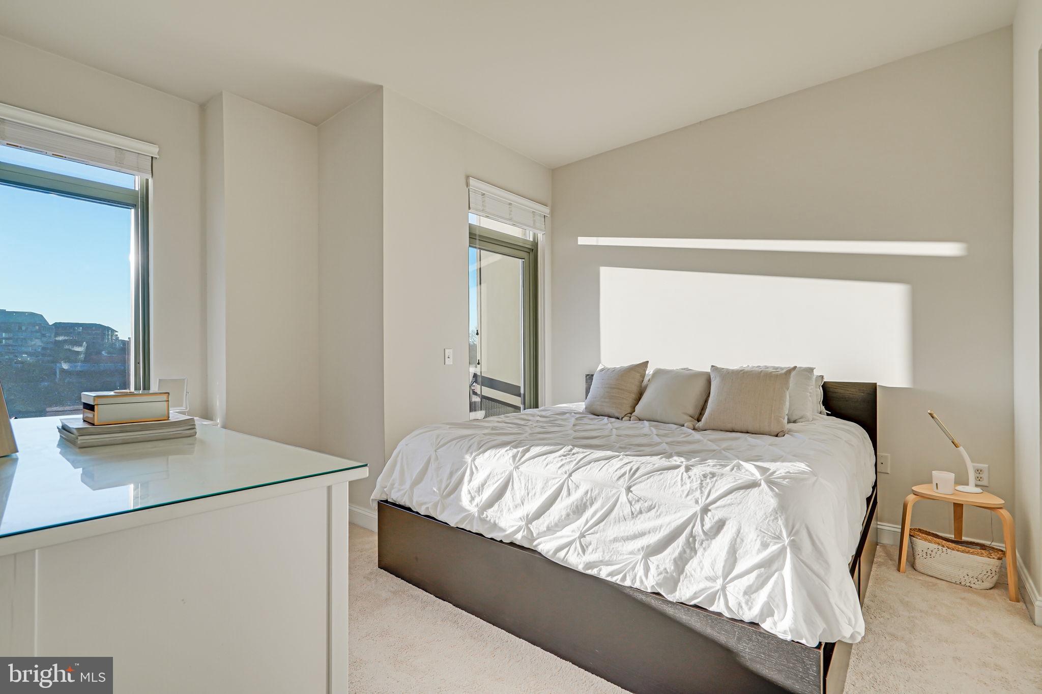 MONROE - Residential