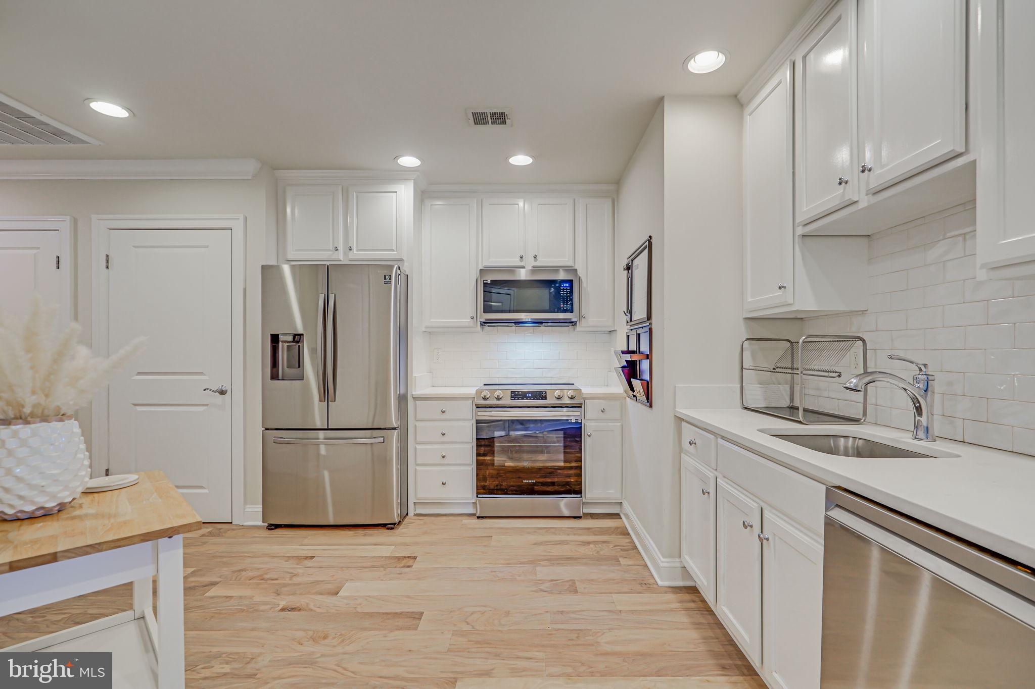 MONROE - Residential