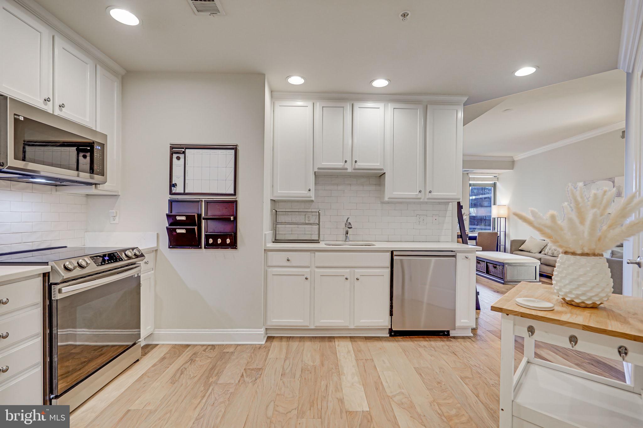 MONROE - Residential