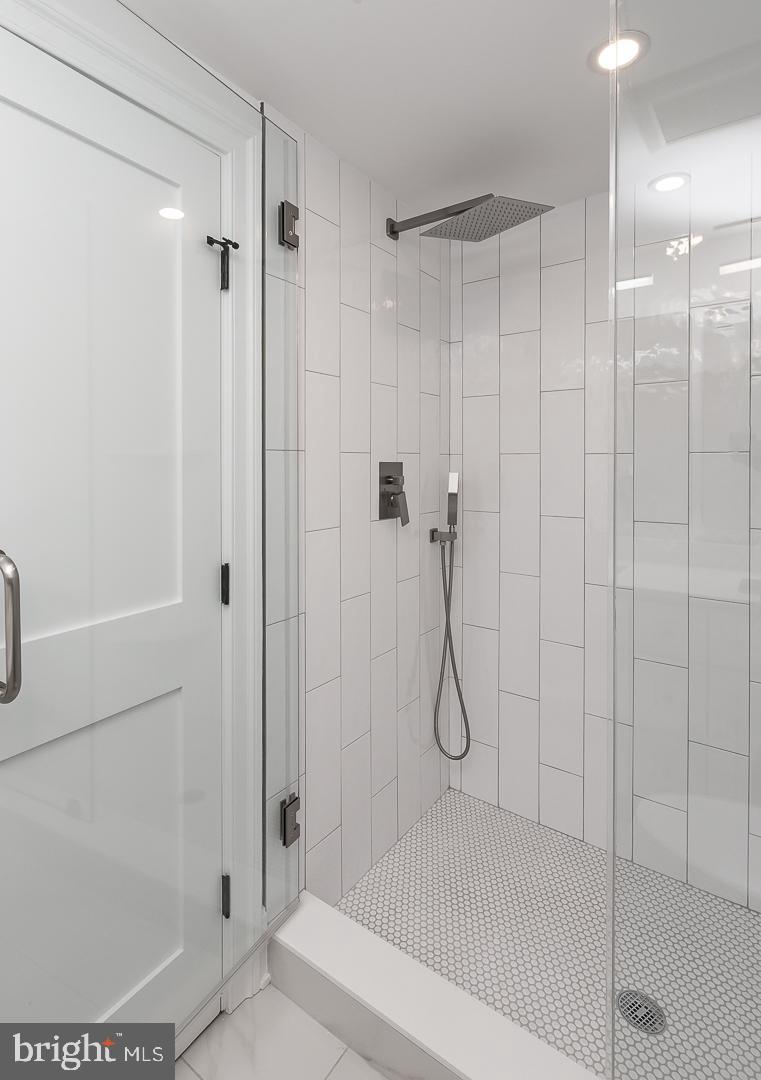 BEECHWOOD - Residential