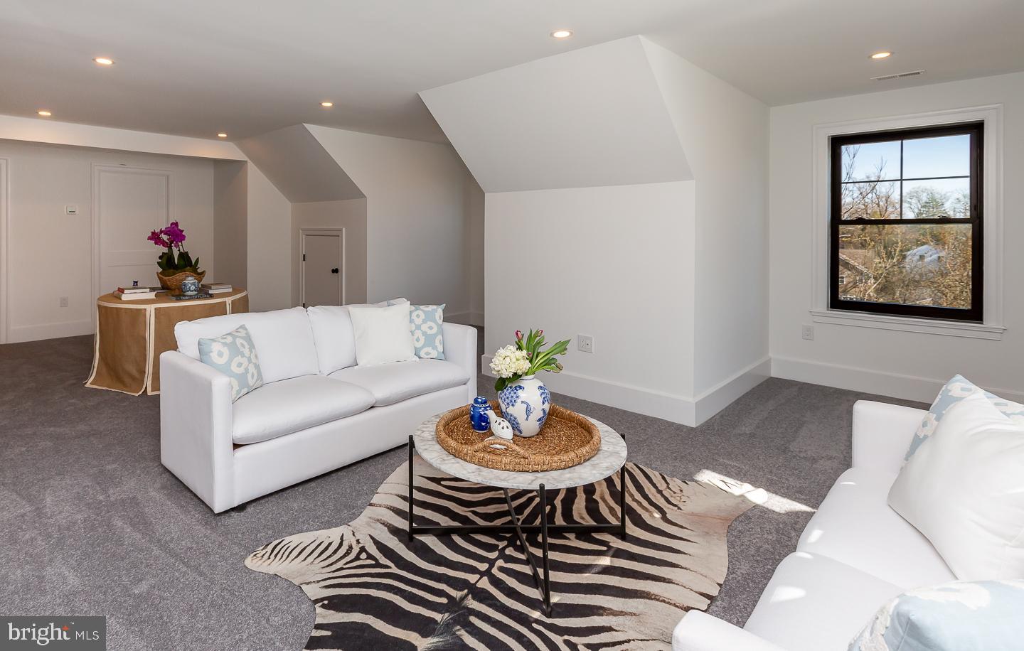 BEECHWOOD - Residential