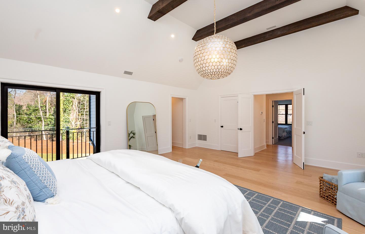 BEECHWOOD - Residential