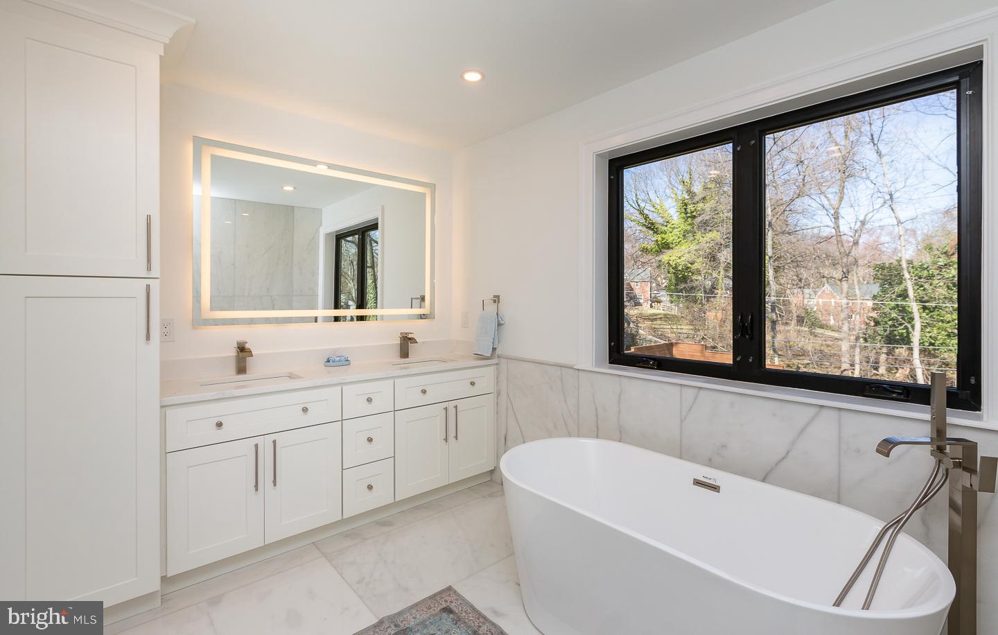 BEECHWOOD - Residential