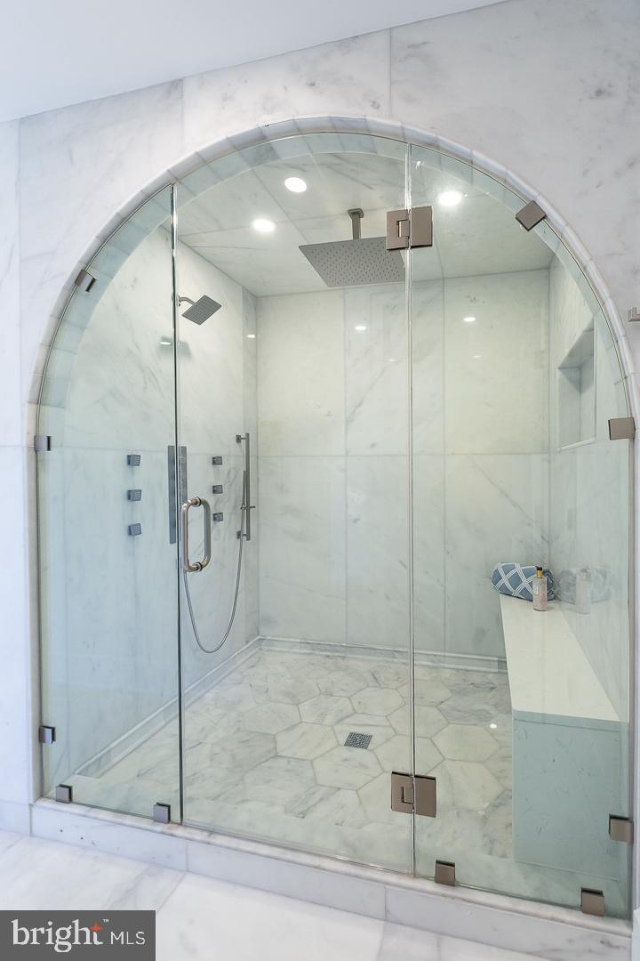 BEECHWOOD - Residential