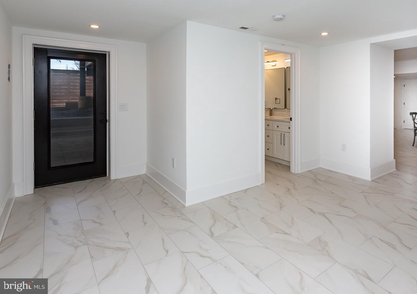 BEECHWOOD - Residential