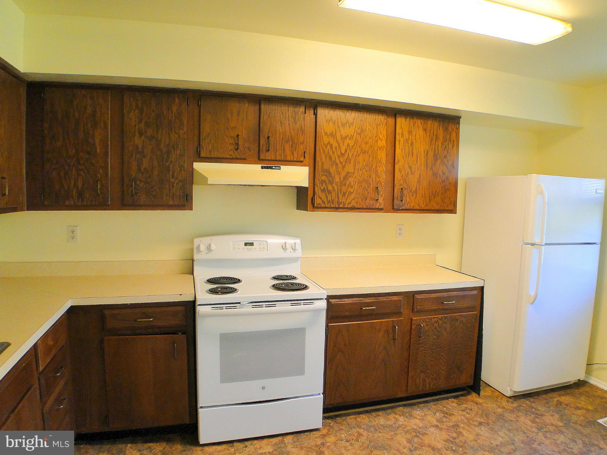 BROADFIELD AT WILTON FARM - Residential