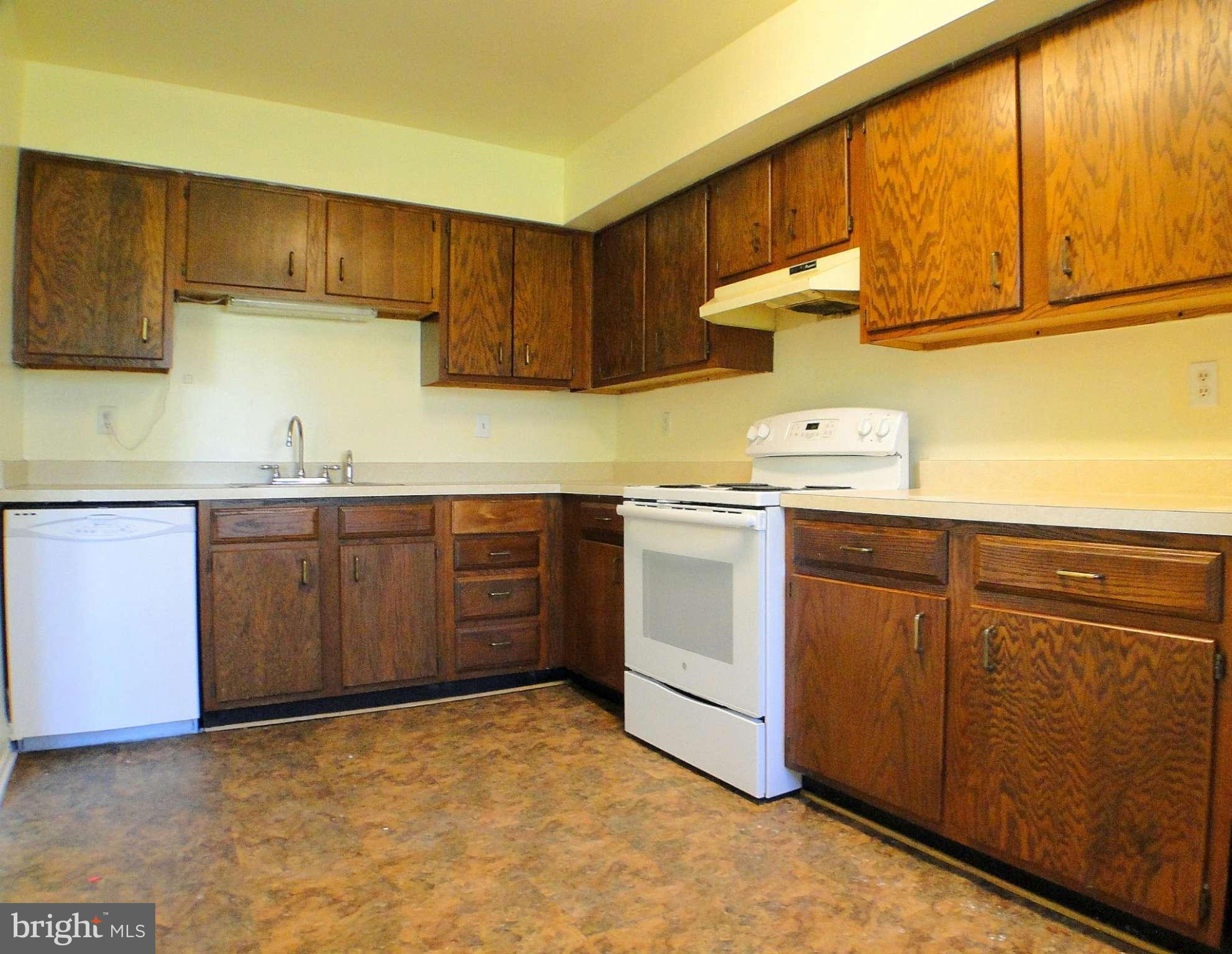 BROADFIELD AT WILTON FARM - Residential