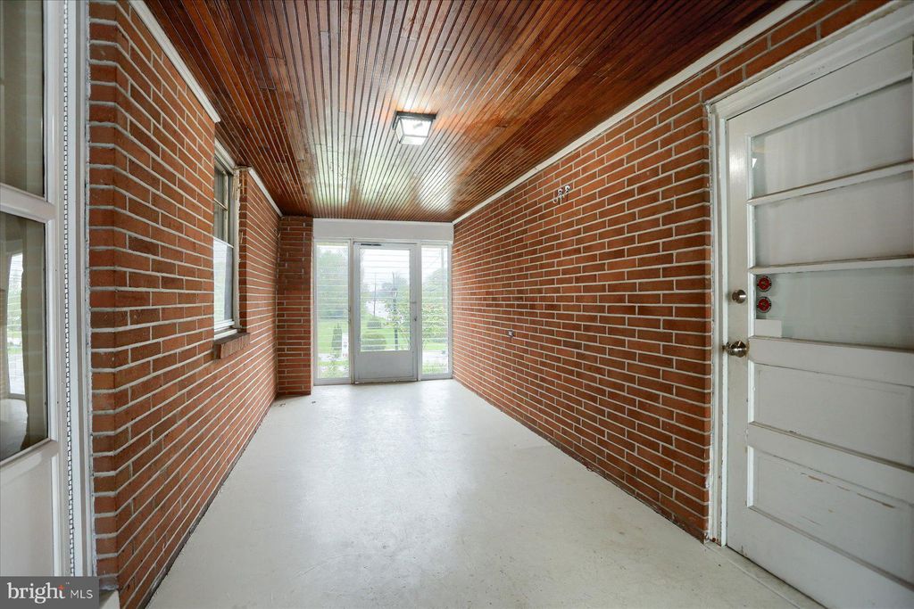 Photo of 2204 SEITZ DR, LANCASTER, PA 17601 (MLS # PALA2034096)