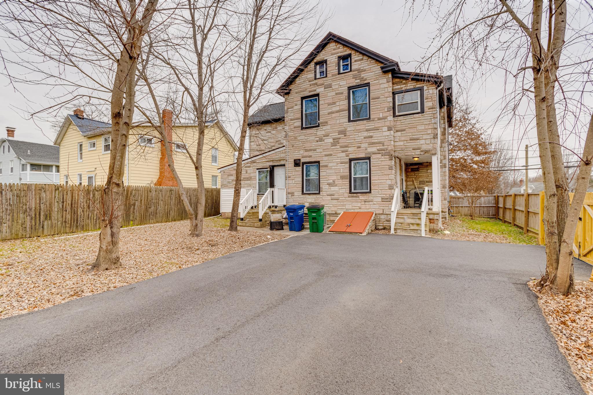 ABERDEEN HILLS - Residential