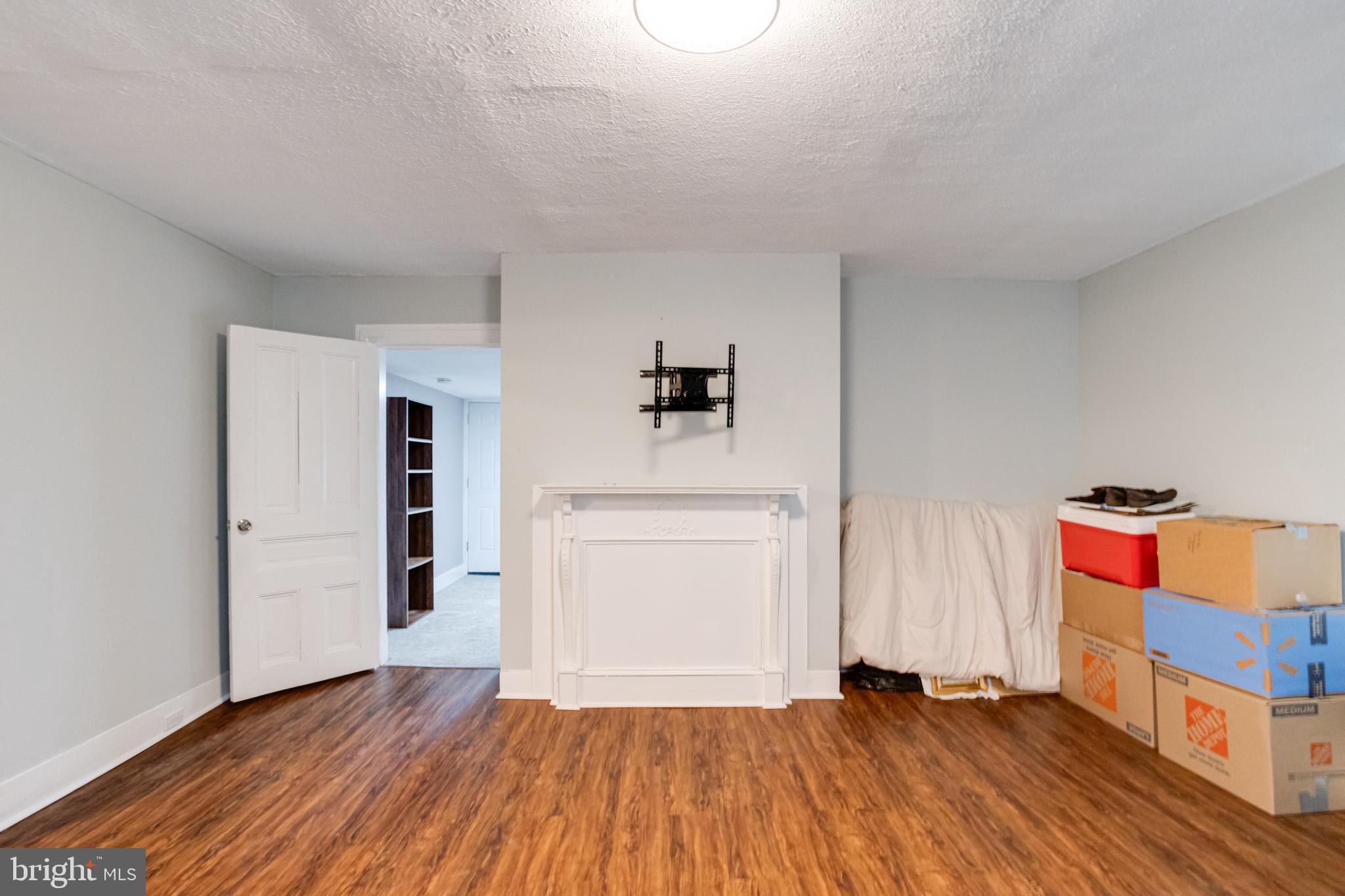 ABERDEEN HILLS - Residential