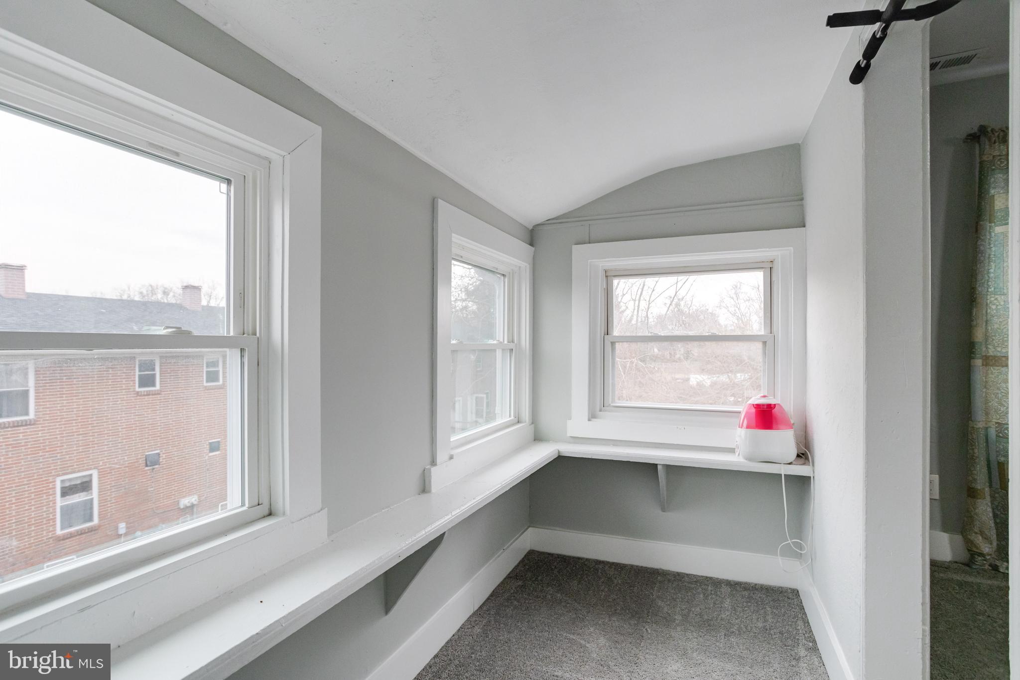 ABERDEEN HILLS - Residential