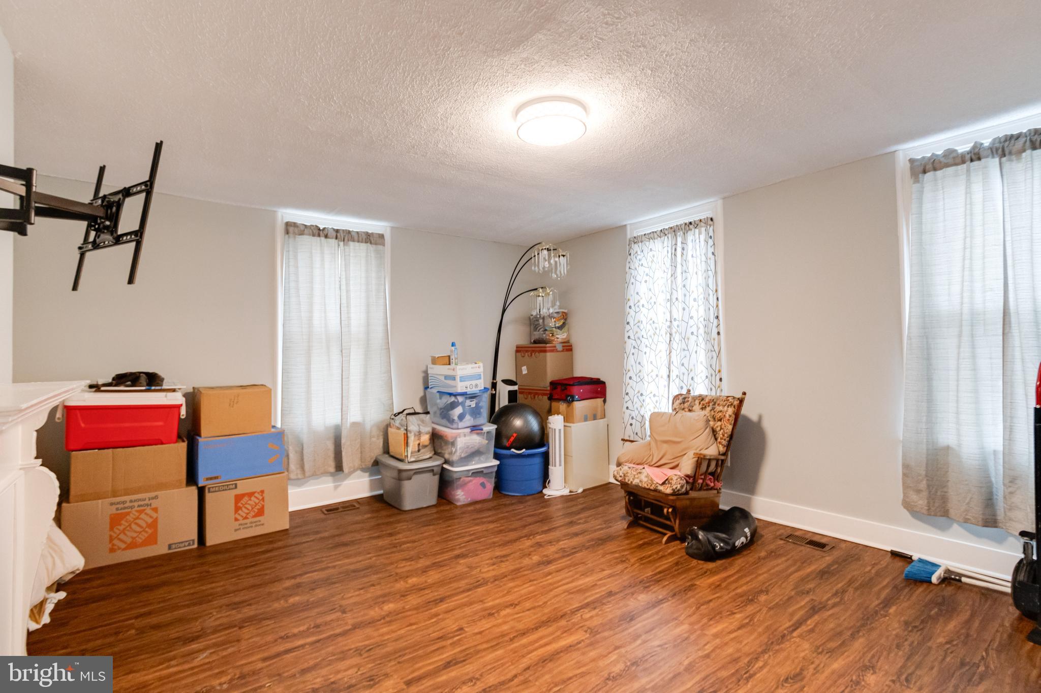 ABERDEEN HILLS - Residential