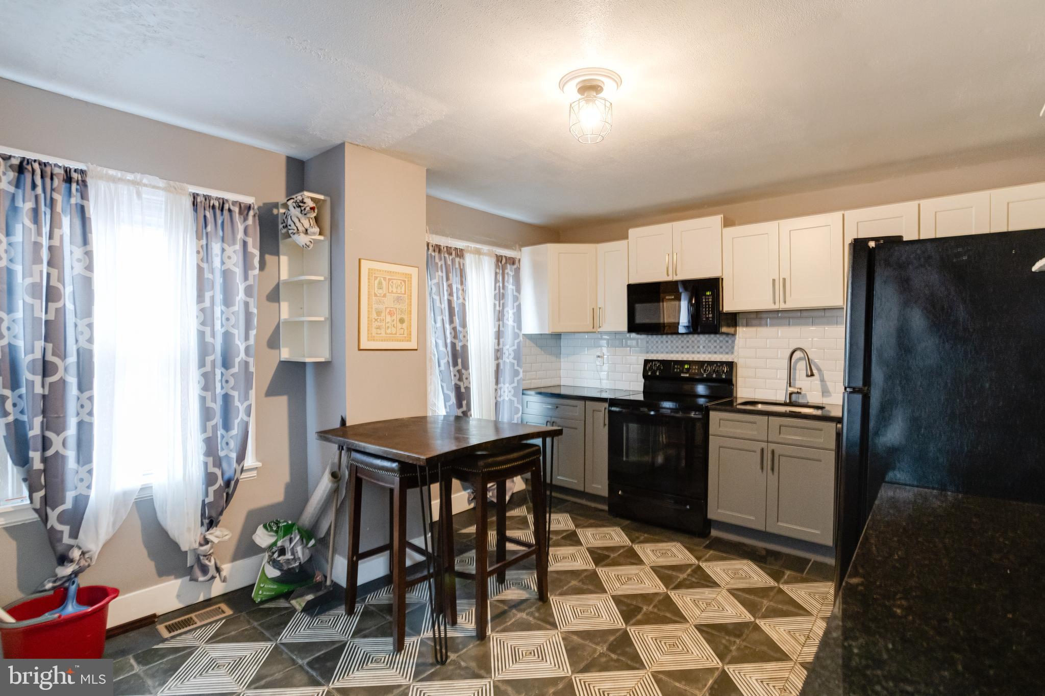 ABERDEEN HILLS - Residential