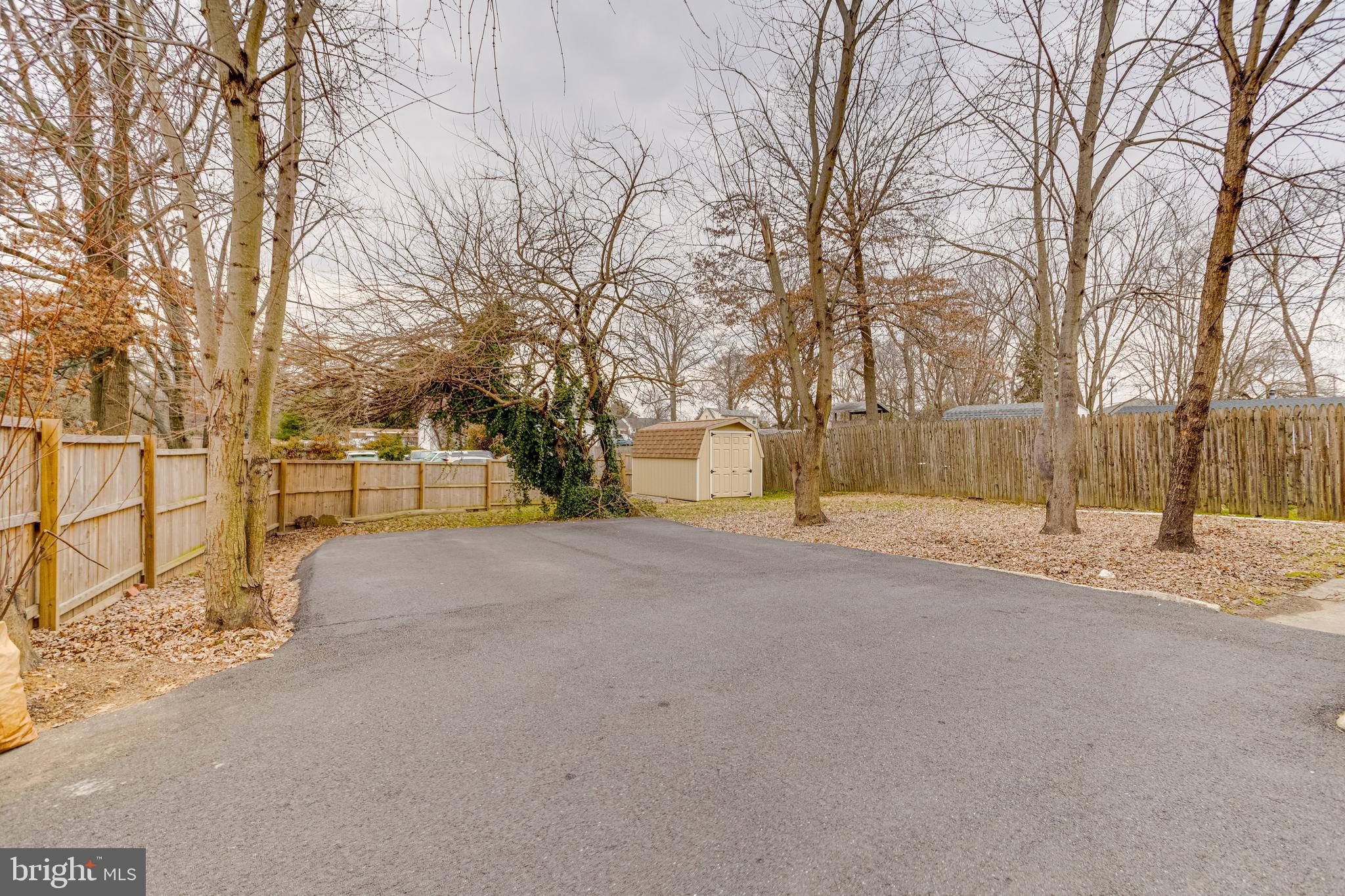 ABERDEEN HILLS - Residential