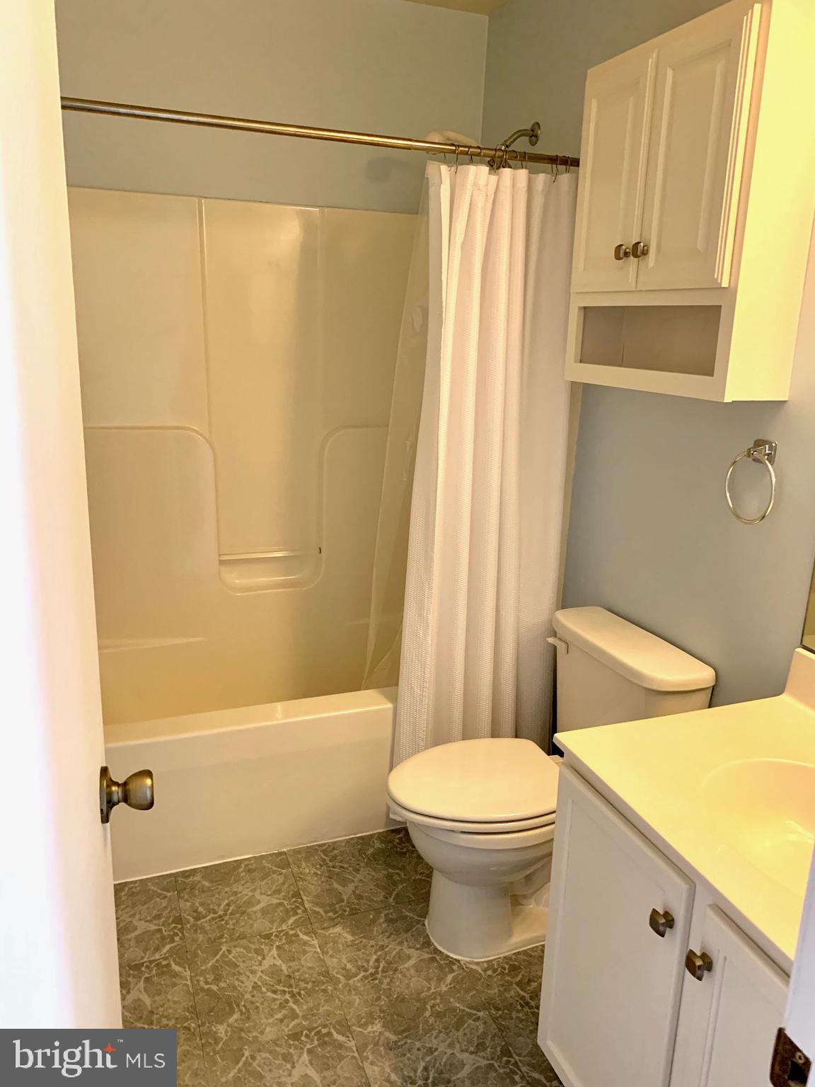 WELLINGTON TRACE - Residential Lease