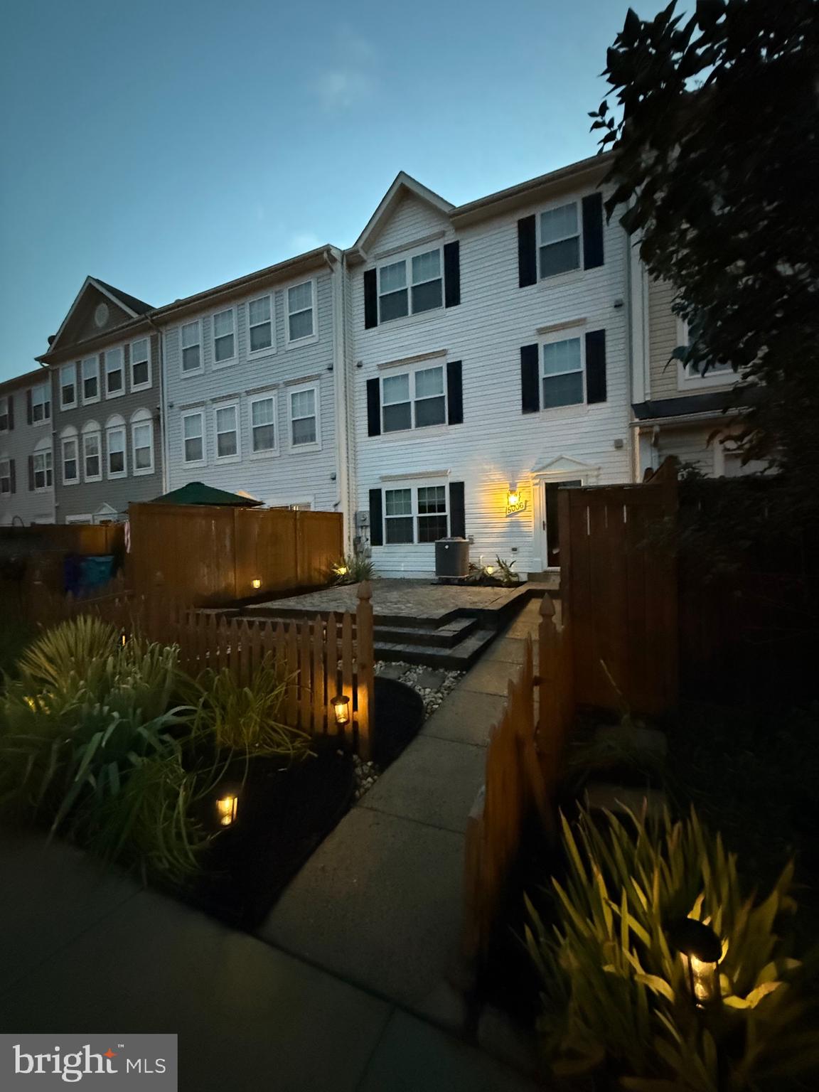 WELLINGTON TRACE - Residential Lease