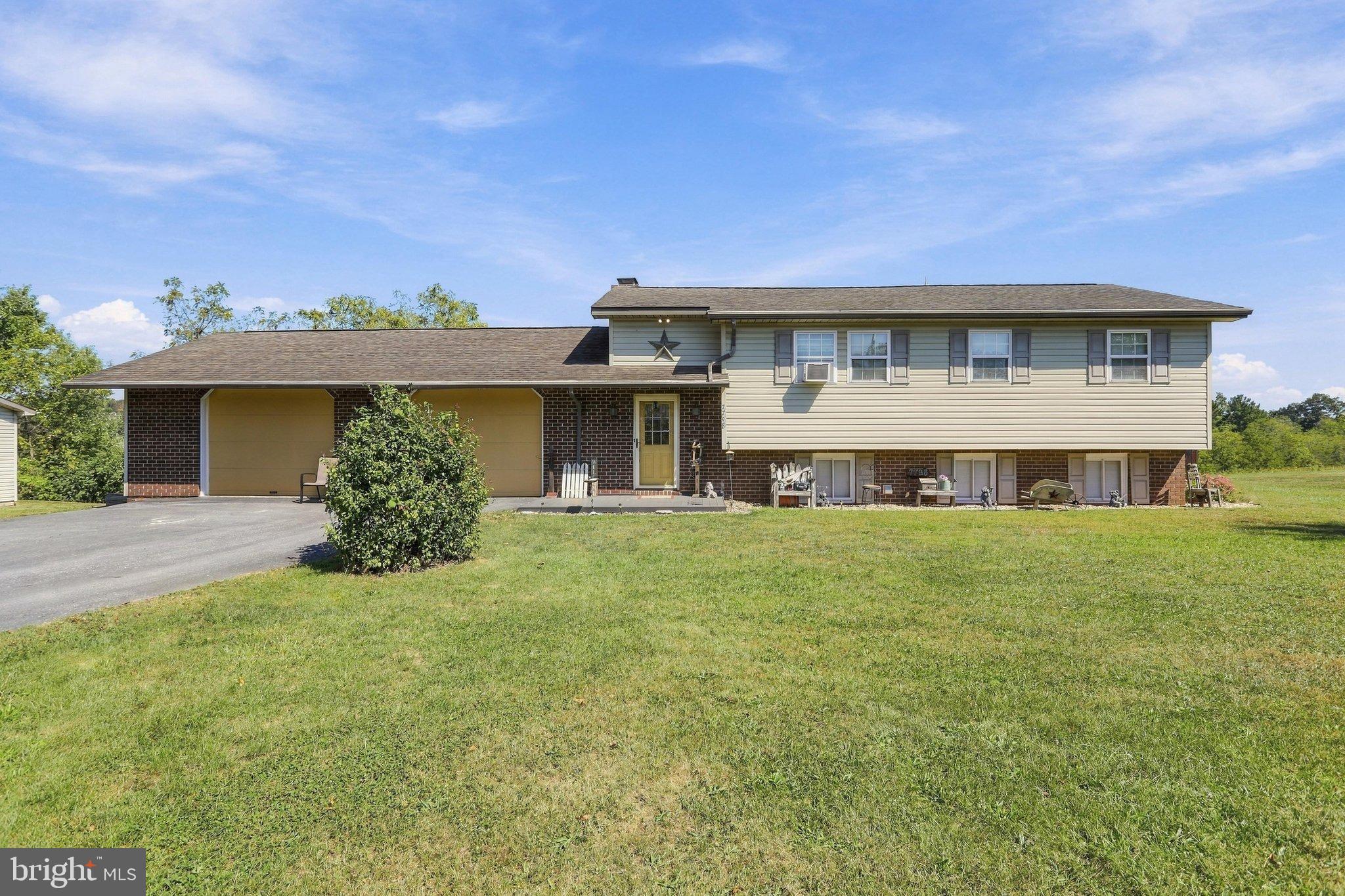 7798 VALLEY VIEW LANE