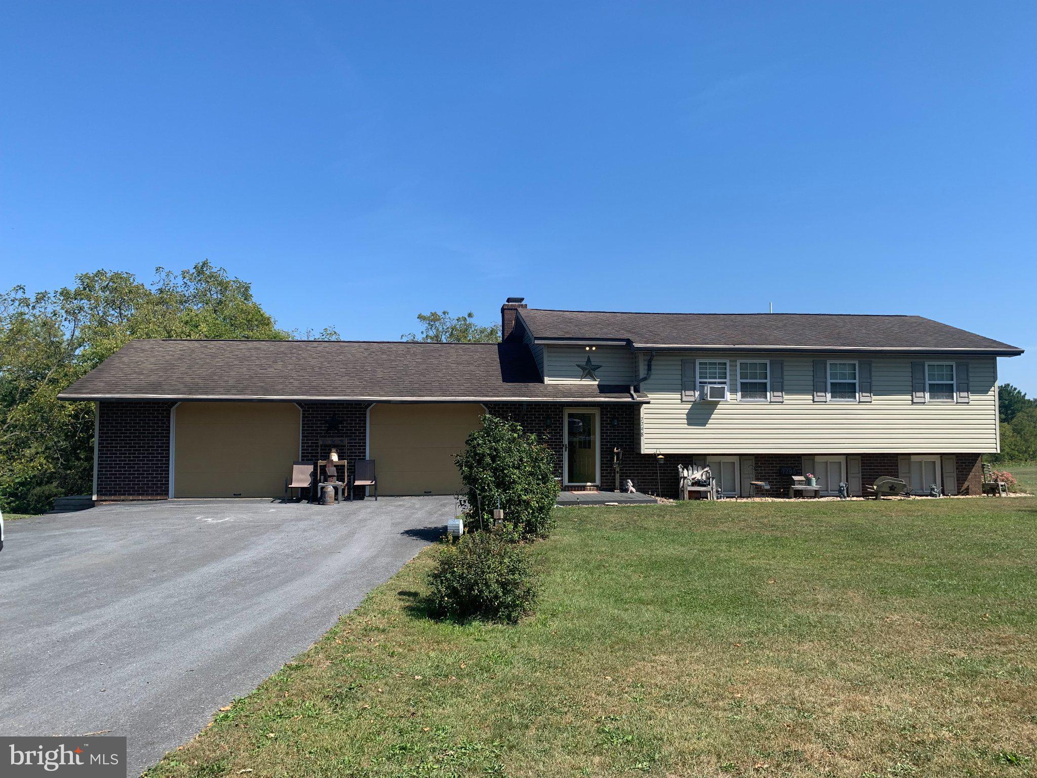 7798 VALLEY VIEW LANE