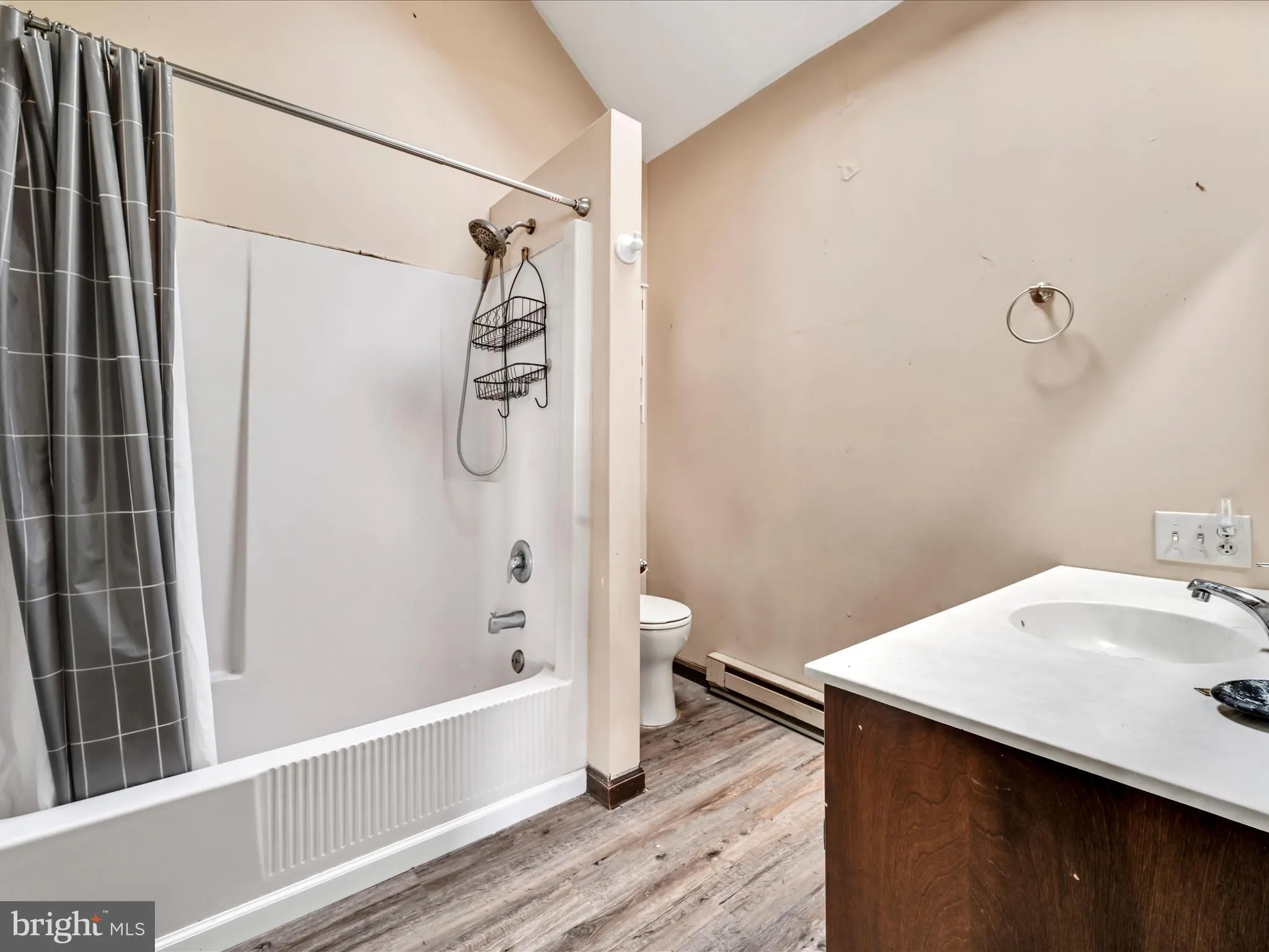 Lititz, Pennsylvania 17543, United States, 8 Bedrooms Bedrooms, ,Residential,Active,147802