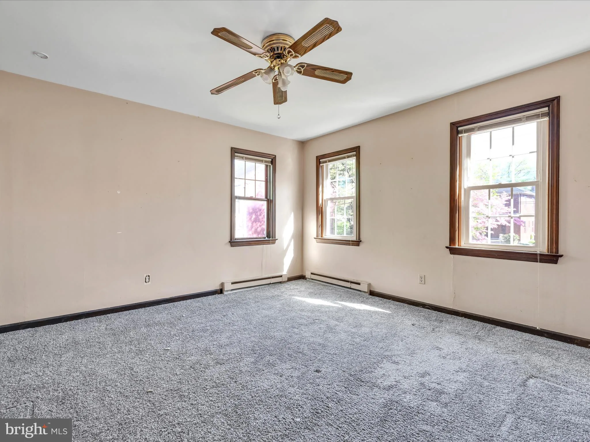 Lititz, Pennsylvania 17543, United States, 8 Bedrooms Bedrooms, ,Residential,Active,147802