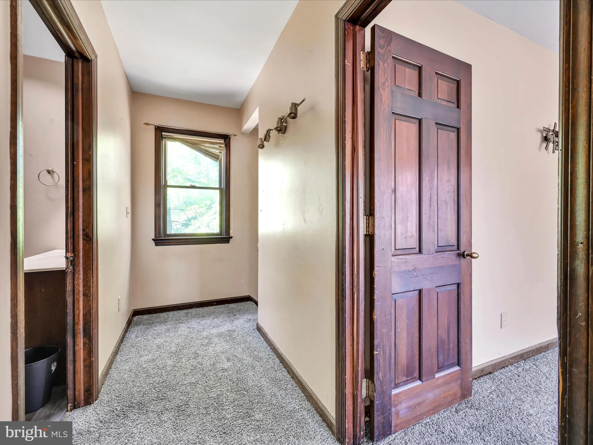 Lititz, Pennsylvania 17543, United States, 8 Bedrooms Bedrooms, ,Residential,Active,147802