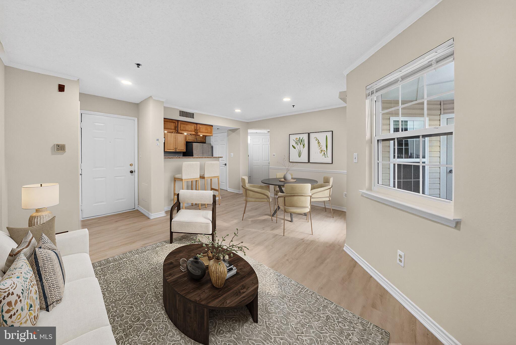 1504 LINCOLN WAY 100