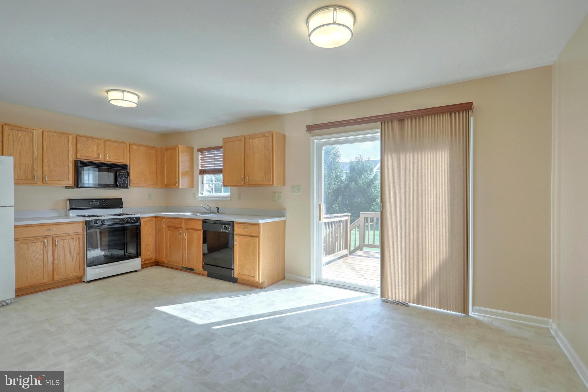 BUTTONWOOD CROSSING - Residential