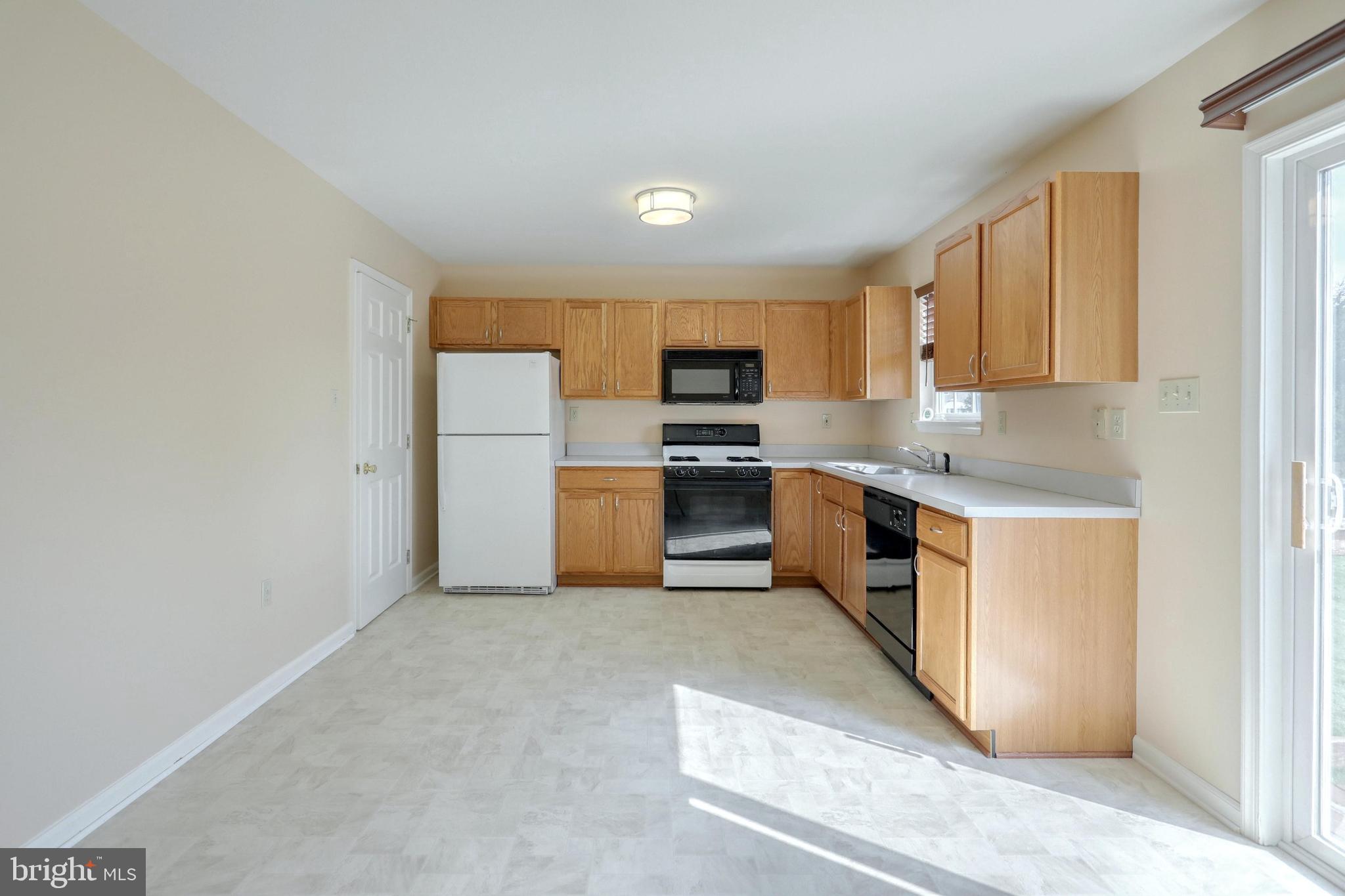 BUTTONWOOD CROSSING - Residential