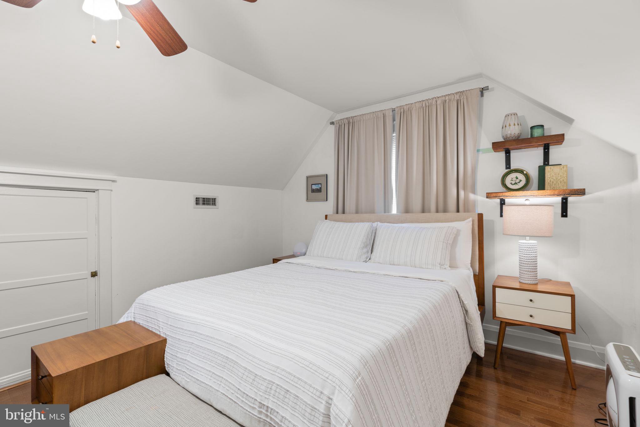 STONELEIGH - Residential