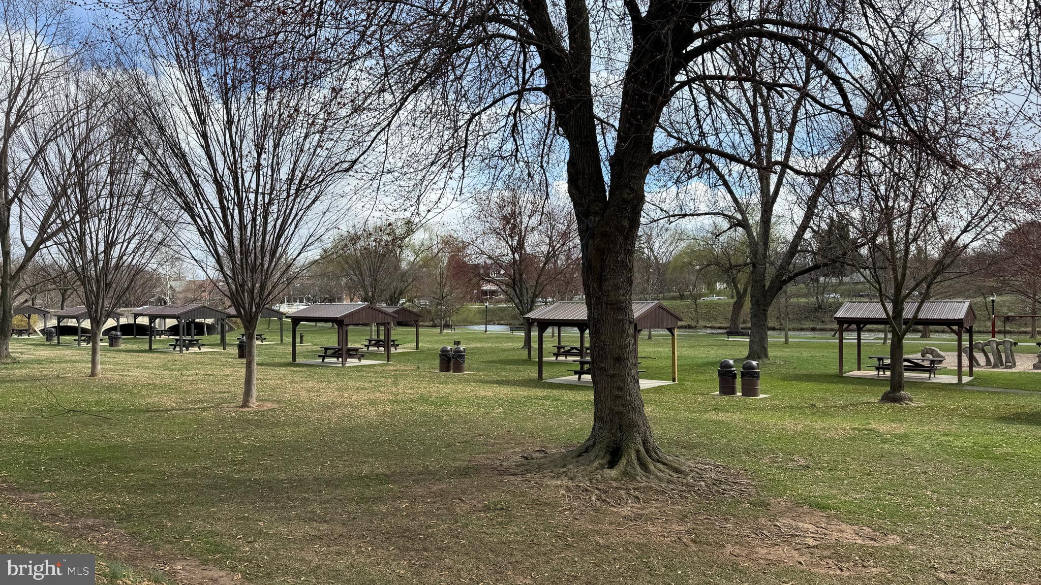 LINTON AT BALLENGER - Residential