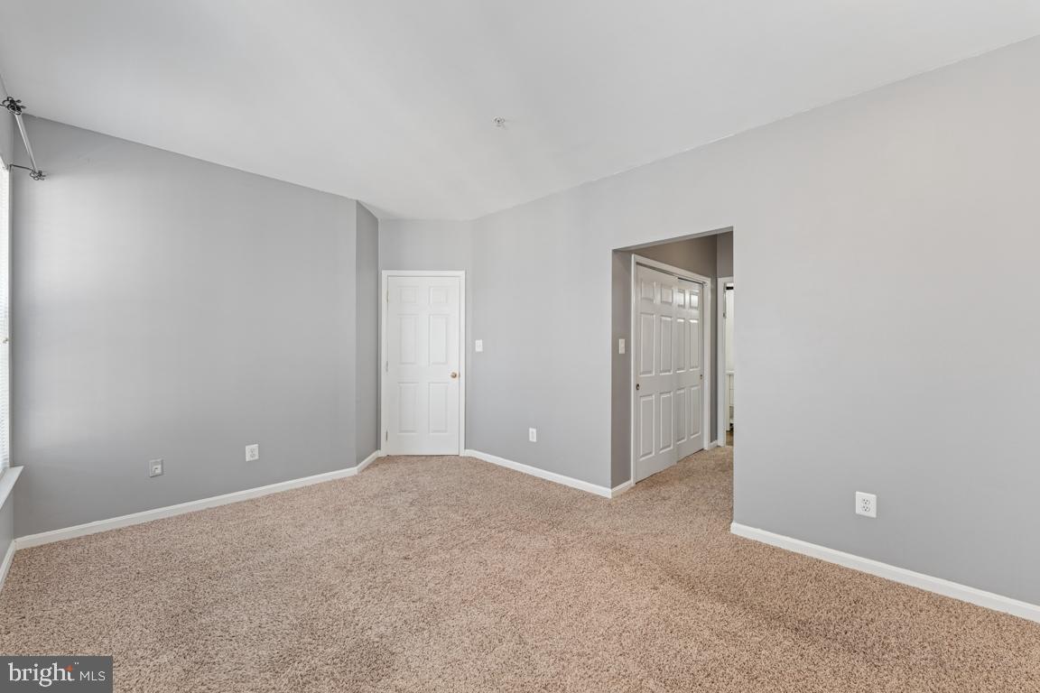 HOLLINGTON - Residential