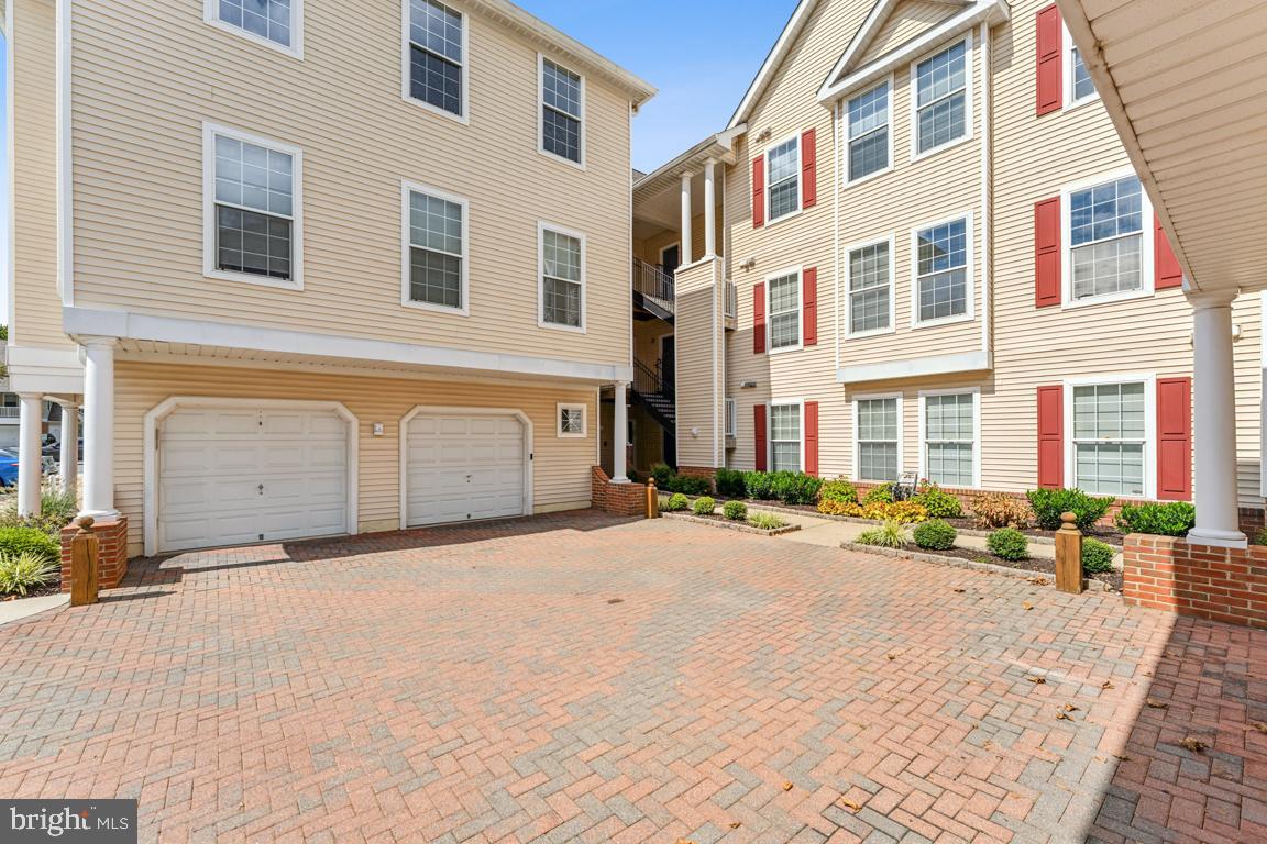 HOLLINGTON - Residential