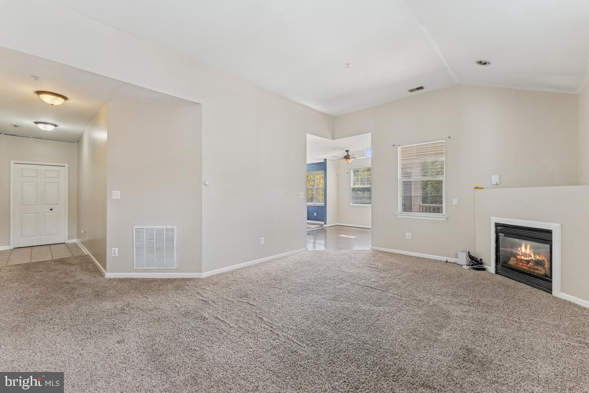 HOLLINGTON - Residential