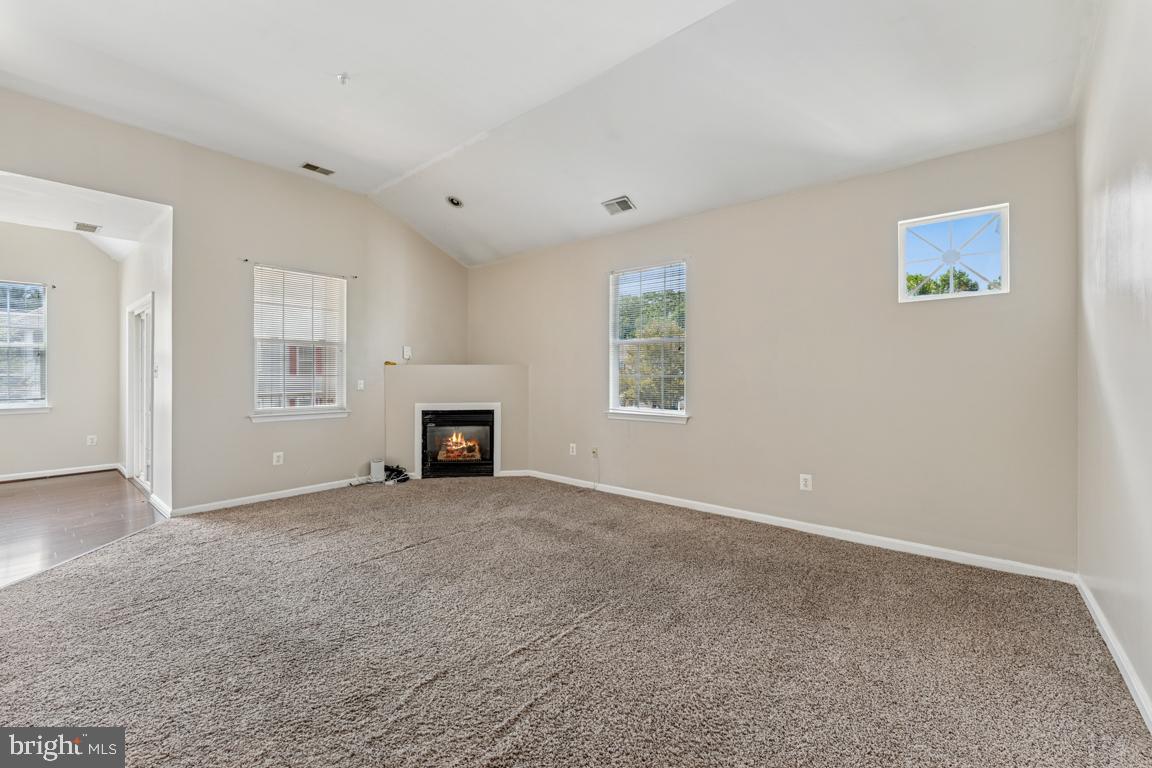 HOLLINGTON - Residential