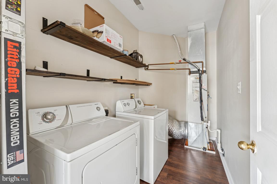 HOLLINGTON - Residential