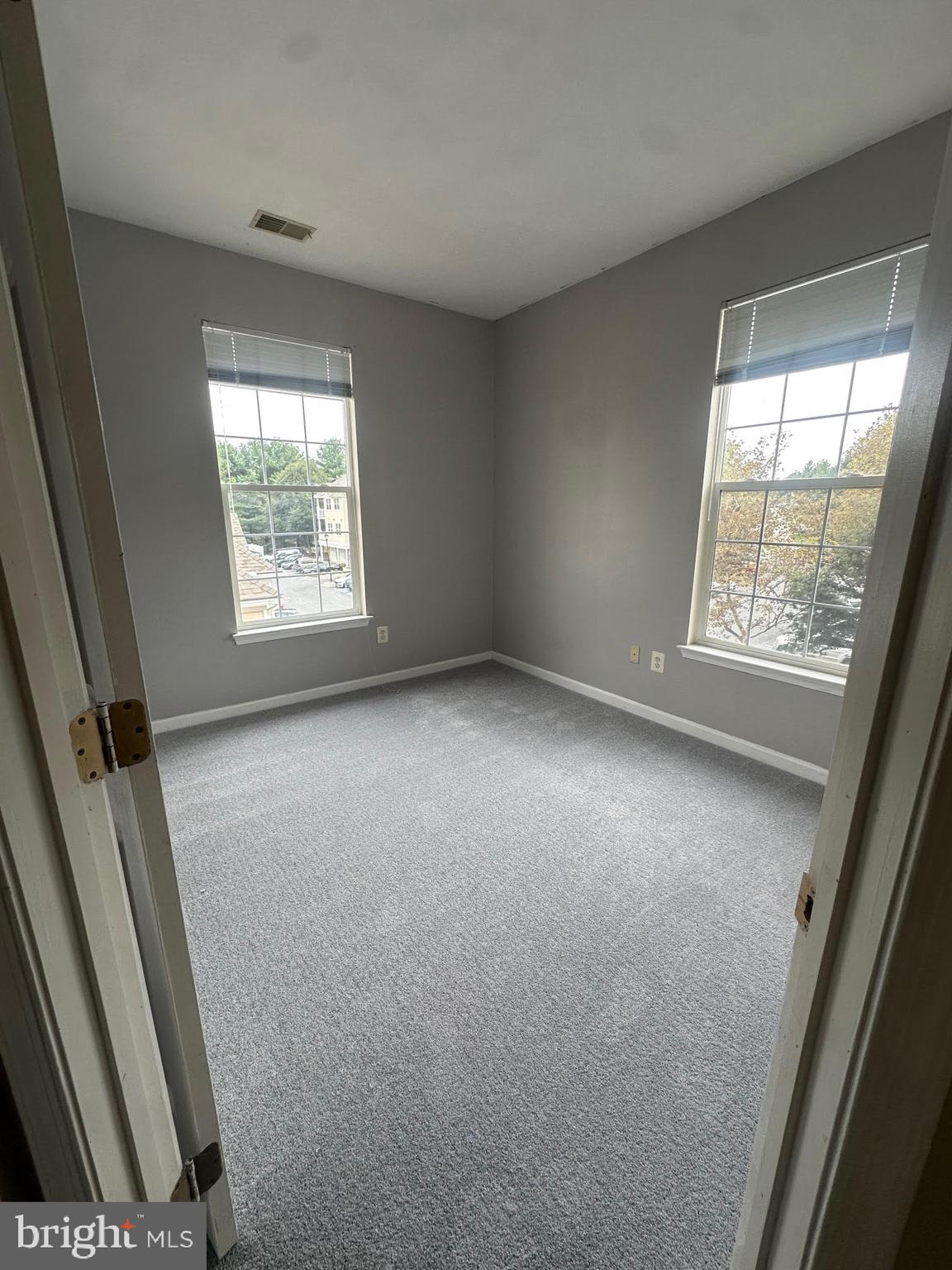 HOLLINGTON - Residential