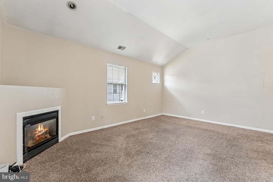 HOLLINGTON - Residential