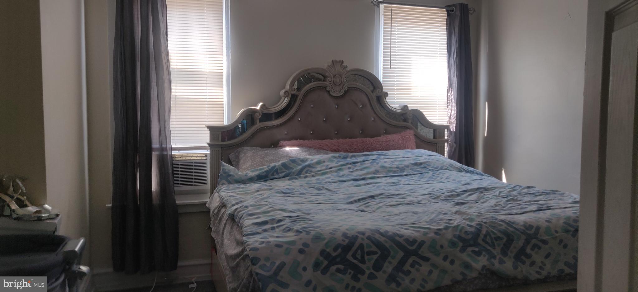 ELMWOOD PARK - Residential