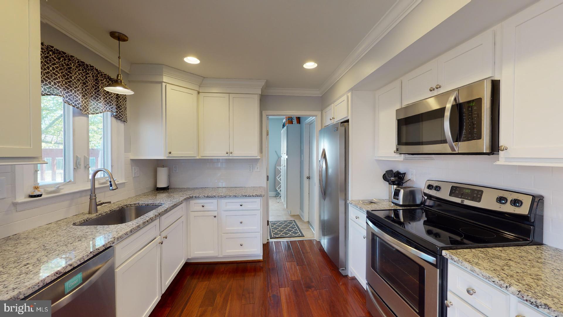 YORKTOWN AT BELAIR - Residential